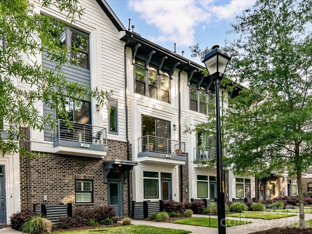 2915 Simpson Drive, Charlotte, NC 28205