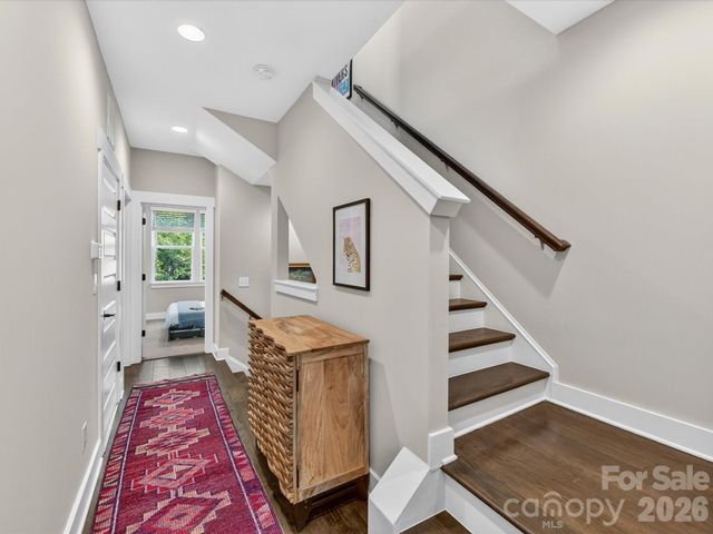 2915 Simpson Drive, Charlotte, NC 28205