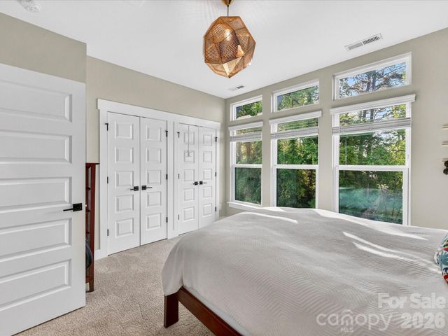 2915 Simpson Drive, Charlotte, NC 28205