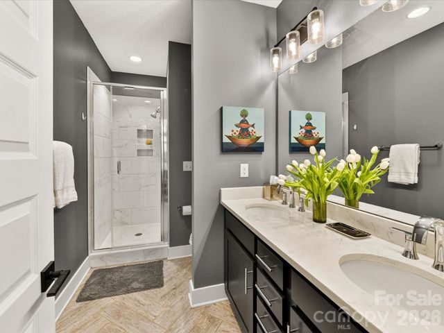 2915 Simpson Drive, Charlotte, NC 28205