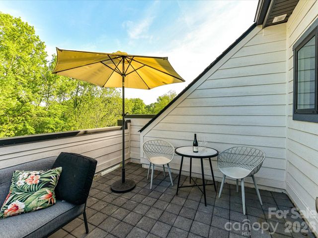 2915 Simpson Drive, Charlotte, NC 28205