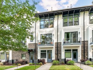 2915 Simpson Drive, Charlotte, NC 28205