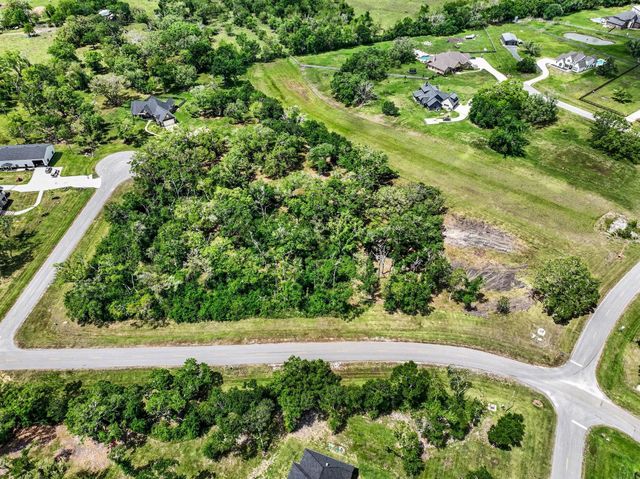 375 Thousand Oaks Drive, Angleton, TX 77515
