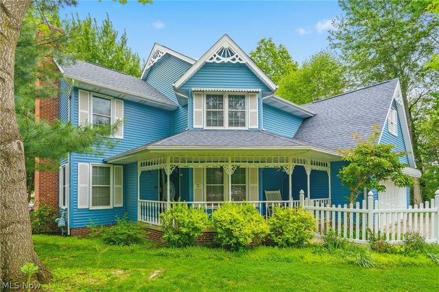 5882 Indian Creek Circle NW, Canton, OH 44718
