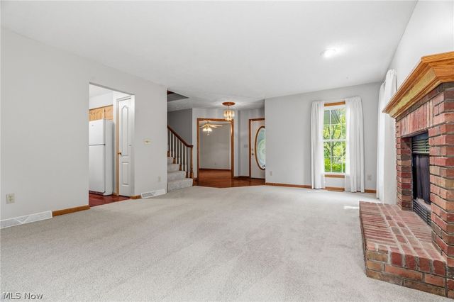 5882 Indian Creek Circle NW, Canton, OH 44718