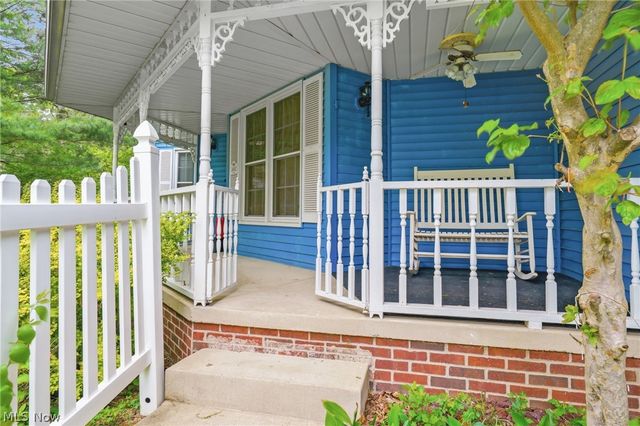 5882 Indian Creek Circle NW, Canton, OH 44718