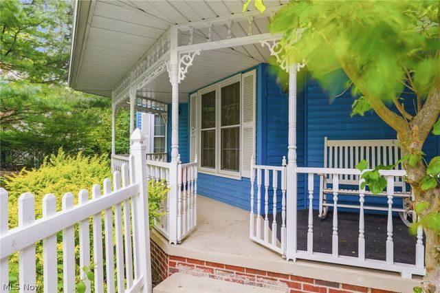 5882 Indian Creek Circle NW, Canton, OH 44718