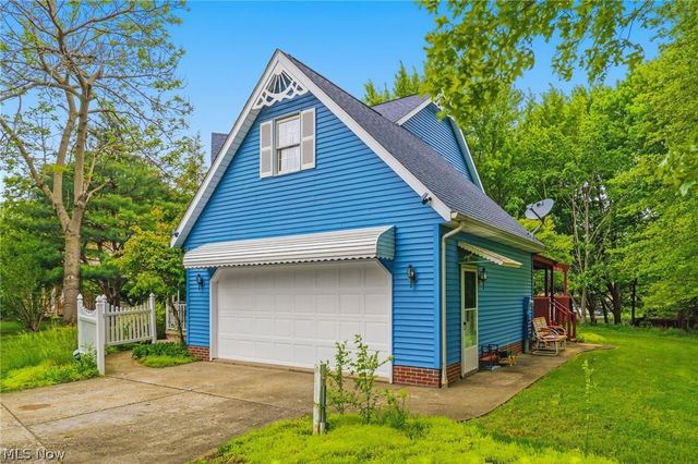 5882 Indian Creek Circle NW, Canton, OH 44718
