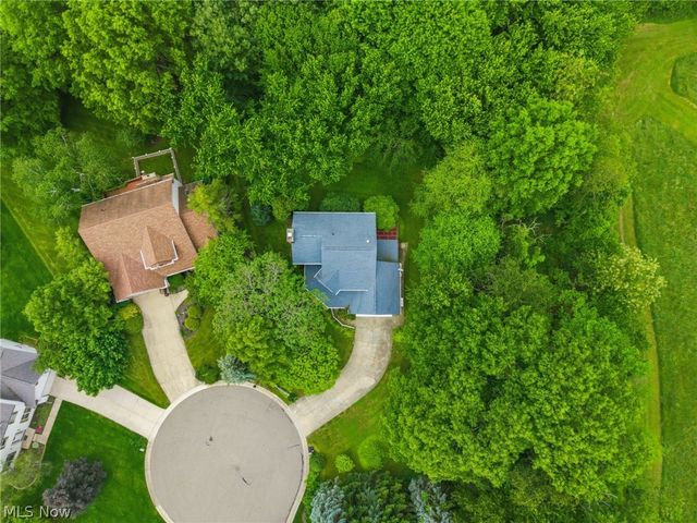 5882 Indian Creek Circle NW, Canton, OH 44718