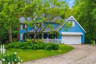 5882 Indian Creek Circle NW, Canton, OH 44718