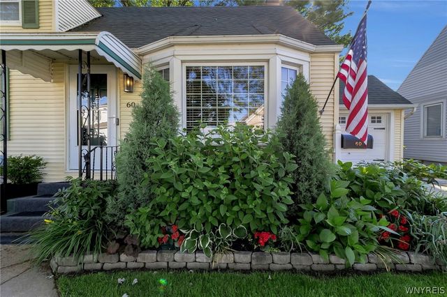 60 Arthur Street, Cheektowaga, NY 14225