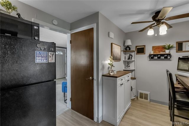 60 Arthur Street, Cheektowaga, NY 14225
