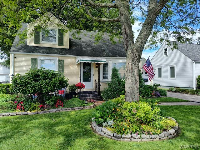 60 Arthur Street, Cheektowaga, NY 14225