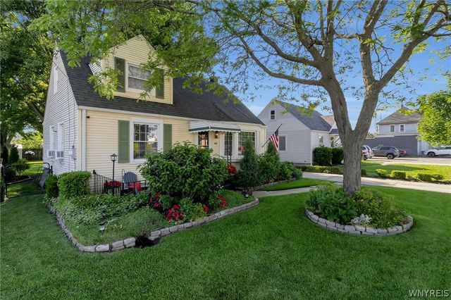 60 Arthur Street, Cheektowaga, NY 14225