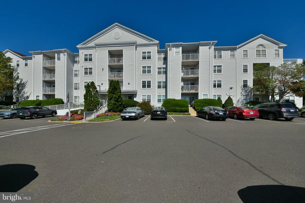 5300 CENTENNIAL STA #530, WARMINSTER, PA 18974 — exterior