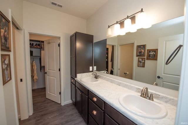 6196 Shale Crescent Drive, West Lafayette, IN 47906