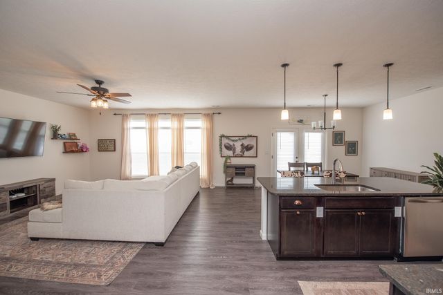 6196 Shale Crescent Drive, West Lafayette, IN 47906