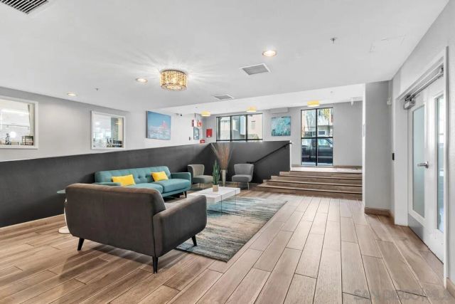 1970 Columbia St 301, San Diego, CA 92101