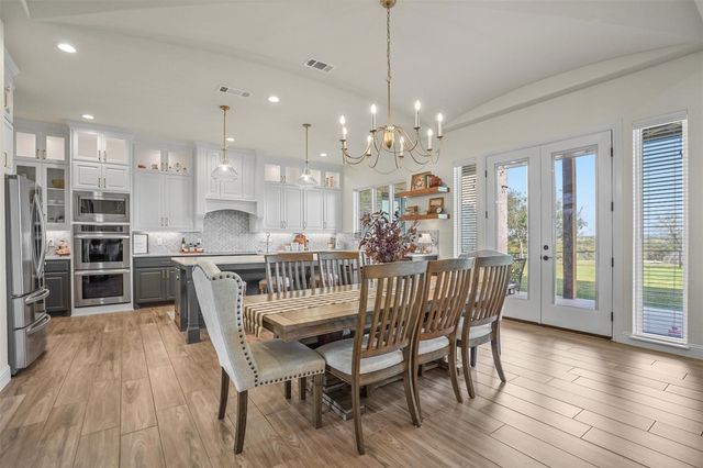 428 Royal Santana Run, Weatherford, TX 76087