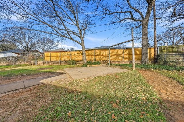 2209 Normandy Drive, Irving, TX 75060