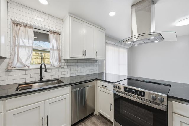 2209 Normandy Drive, Irving, TX 75060