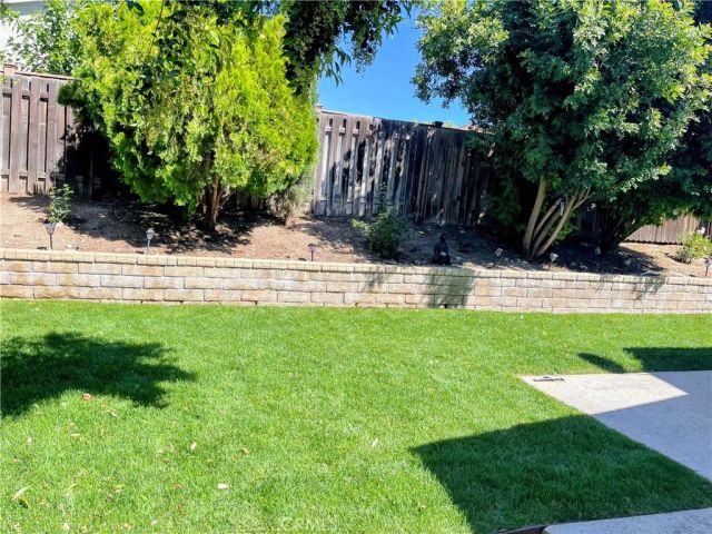 28360 Simsalido, Canyon Country, CA 91387