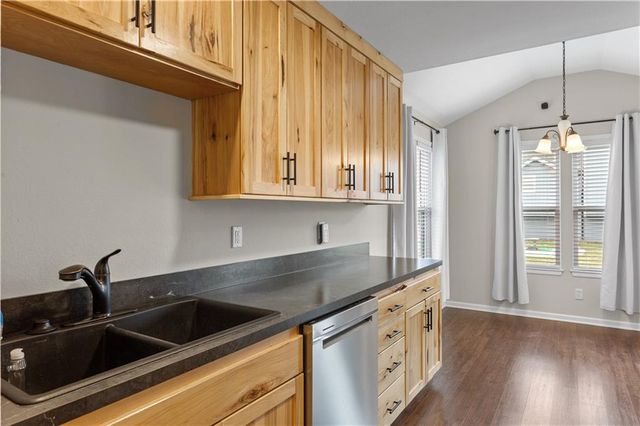 217 Montrose Circle, Eudora, KS 66025