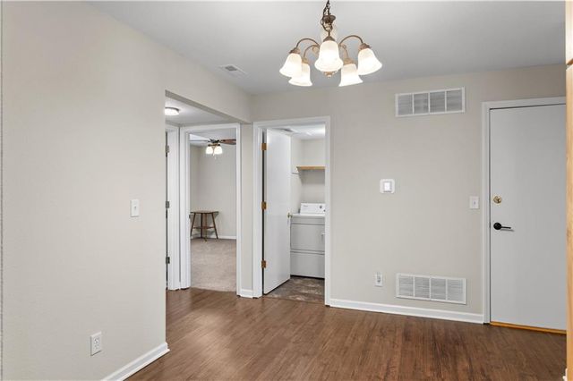 217 Montrose Circle, Eudora, KS 66025