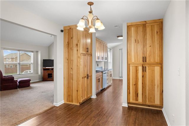 217 Montrose Circle, Eudora, KS 66025