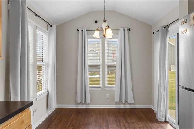 217 Montrose Circle, Eudora, KS 66025