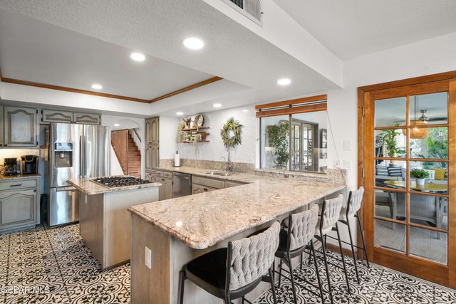 628 ALTO PENASCO Place, El Paso, TX 79912