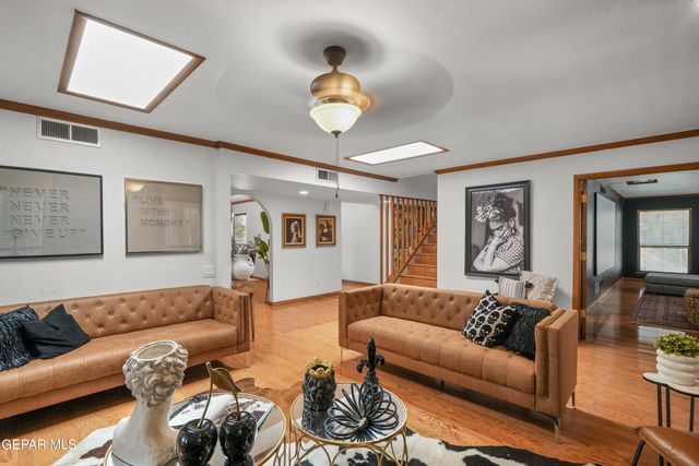 628 ALTO PENASCO Place, El Paso, TX 79912