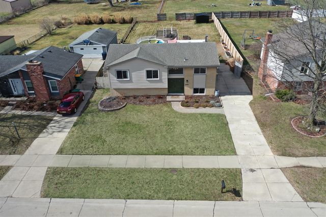 18298 Alvaro Avenue, Brownstown, MI 48193