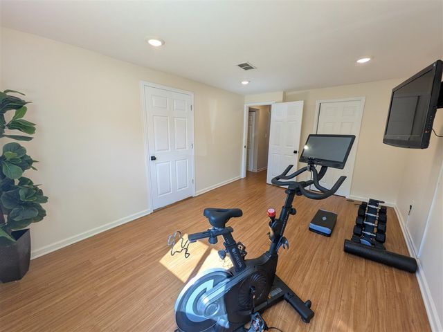 18298 Alvaro Avenue, Brownstown, MI 48193