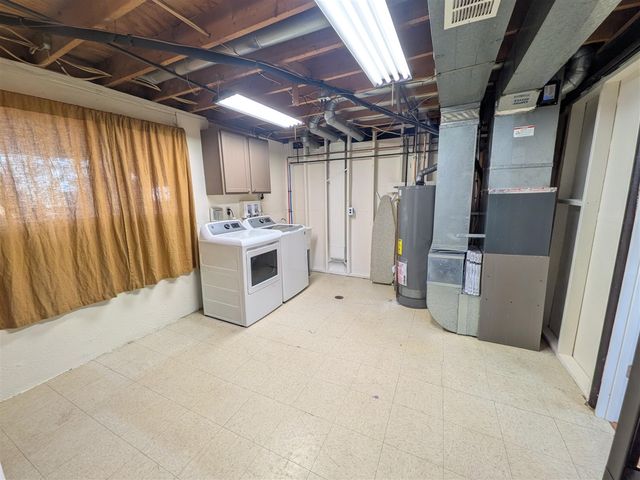 18298 Alvaro Avenue, Brownstown, MI 48193