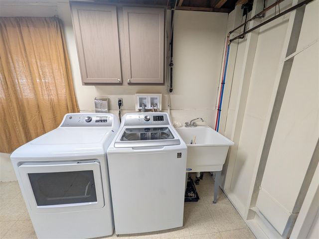 18298 Alvaro Avenue, Brownstown, MI 48193