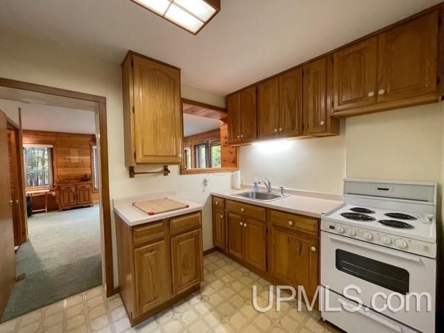 825 Brookton Road, Marquette, MI 49855