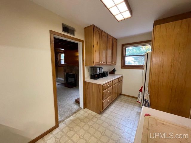 825 Brookton Road, Marquette, MI 49855