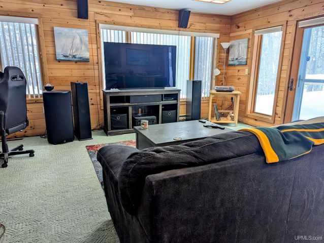 825 Brookton Road, Marquette, MI 49855