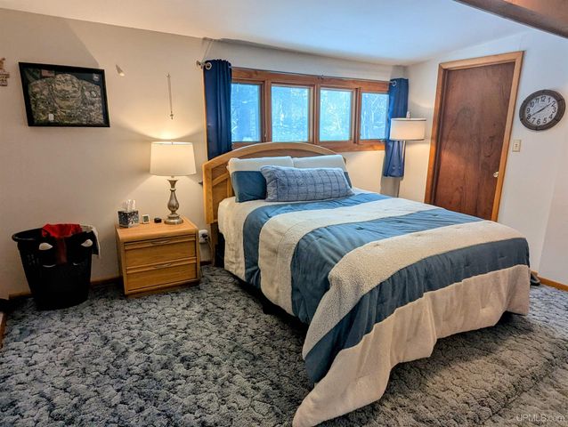 825 Brookton Road, Marquette, MI 49855