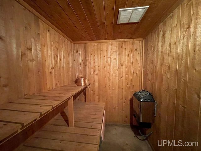 825 Brookton Road, Marquette, MI 49855