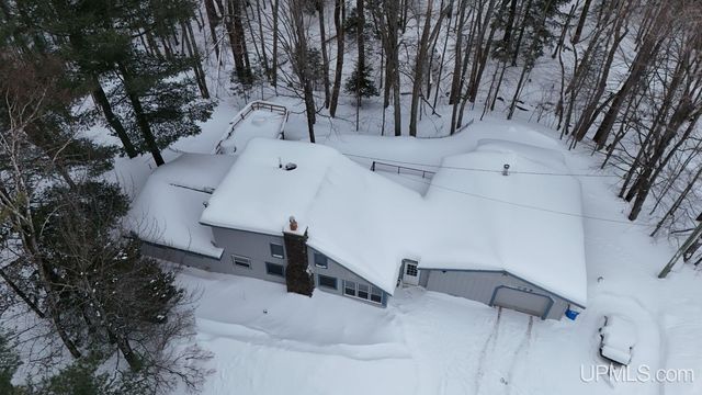 825 Brookton Road, Marquette, MI 49855