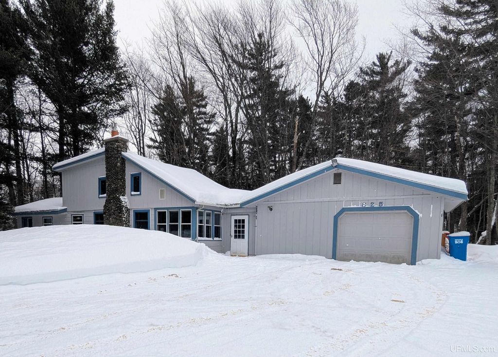 825 Brookton Road, Marquette, MI 49855