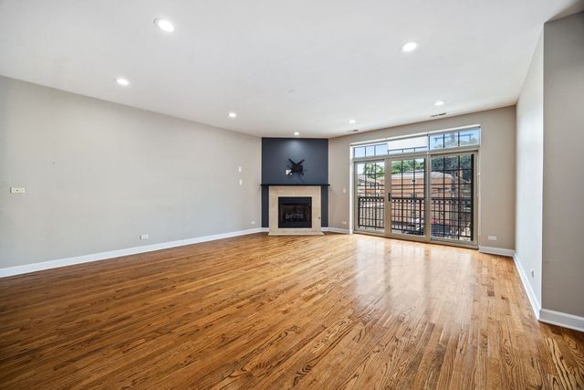 4968 N Milwaukee Avenue 2W, Chicago, IL 60630