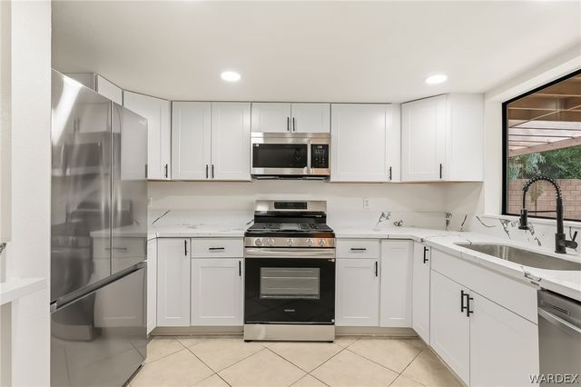 2008 E Mountain View Place, Fort Mohave, AZ 86426