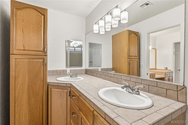 2008 E Mountain View Place, Fort Mohave, AZ 86426