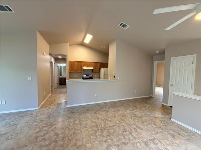 2904 Whisper Oaks LN A, Georgetown, TX 78628