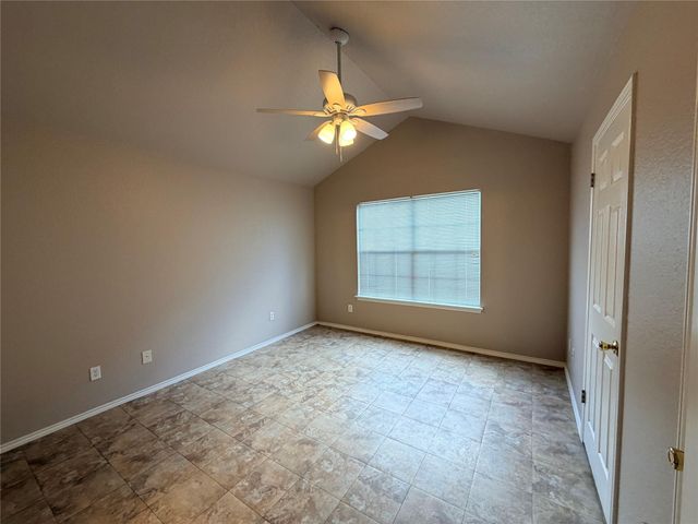 2904 Whisper Oaks LN A, Georgetown, TX 78628
