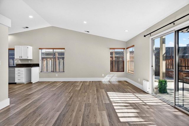 661 Del Mar Drive, Hollister, CA 95023