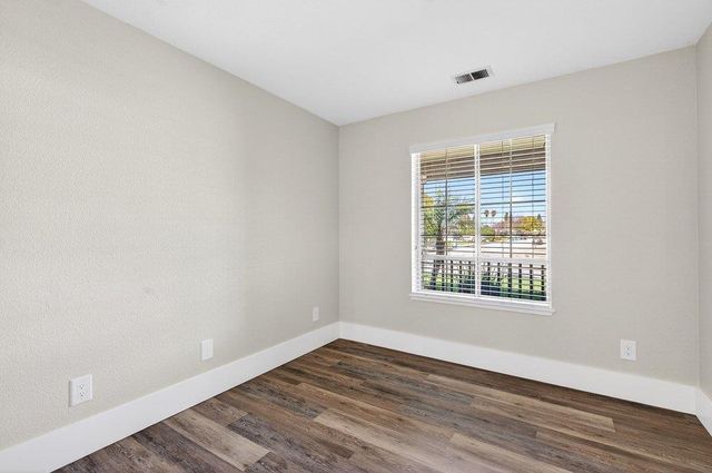 661 Del Mar Drive, Hollister, CA 95023